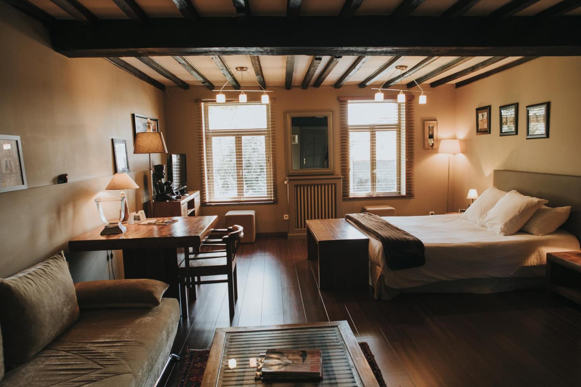Logis Hotel-Restaurant - Le Moulin D'Artres Luaran gambar