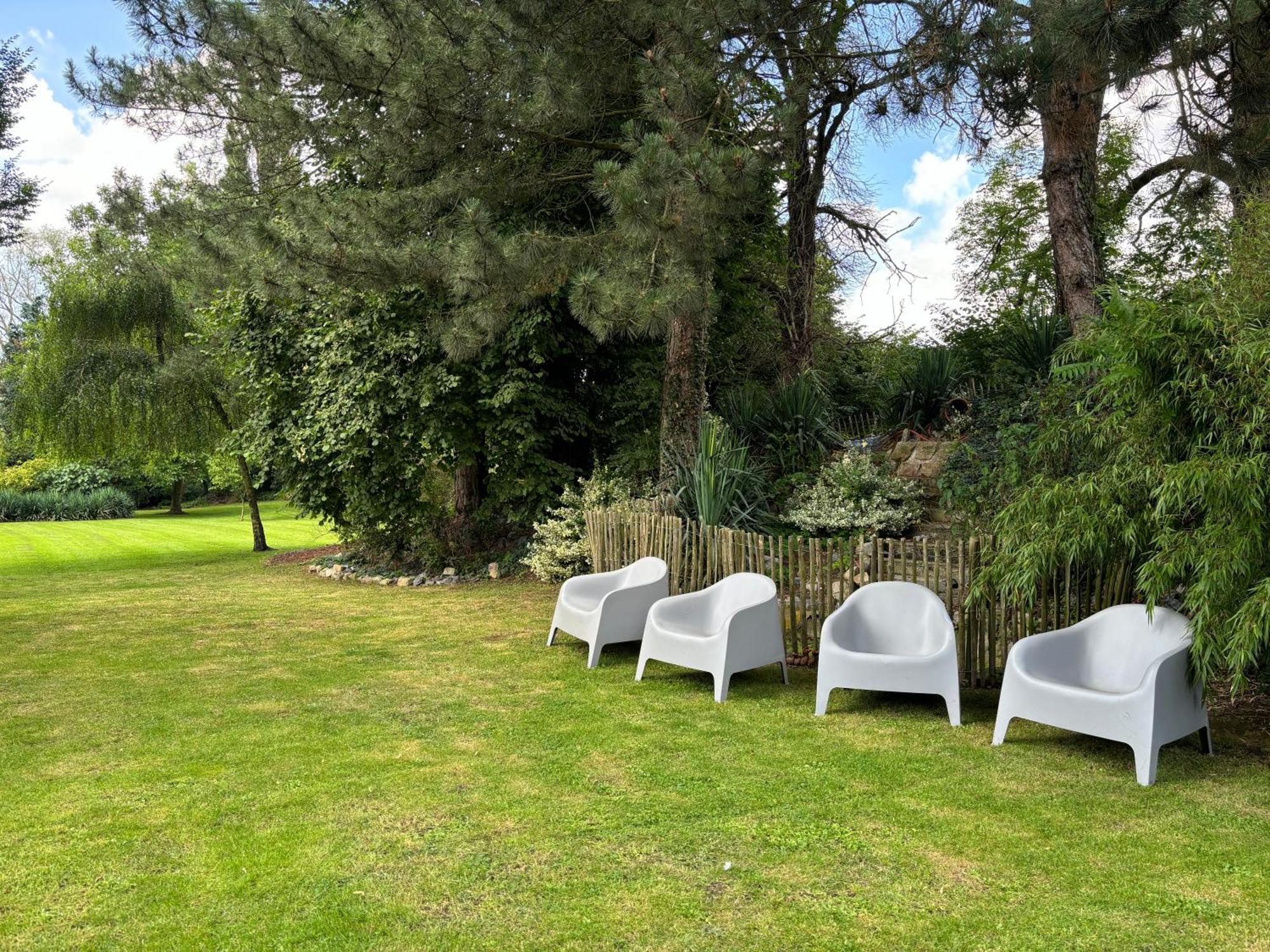 Logis Hotel-Restaurant - Le Moulin D'Artres Luaran gambar