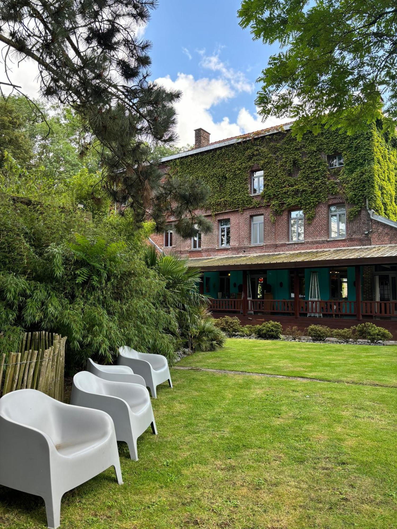 Logis Hotel-Restaurant - Le Moulin D'Artres Luaran gambar