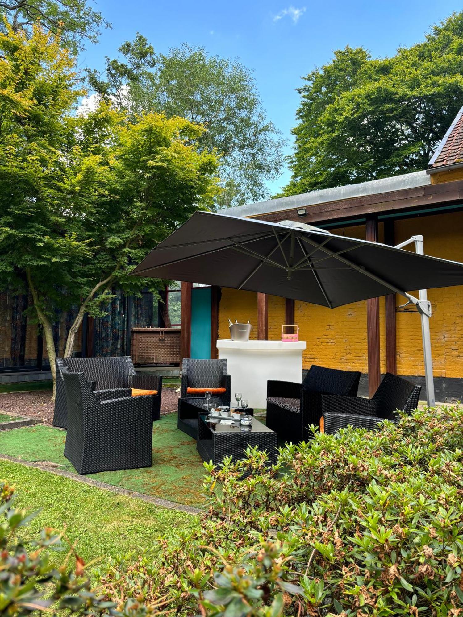 Logis Hotel-Restaurant - Le Moulin D'Artres Luaran gambar
